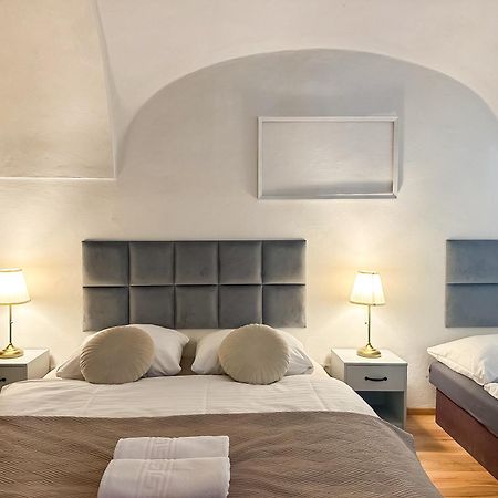 Old Town Apt. A/C And Parking بانْشكا بيشتريتْسا المظهر الخارجي الصورة
