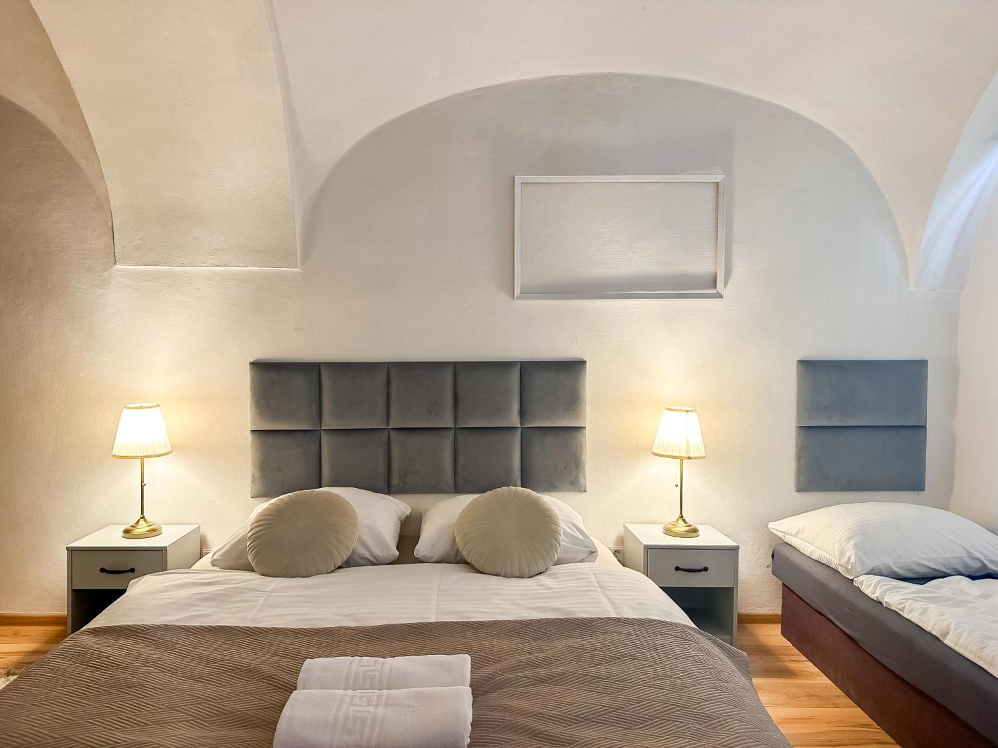 Old Town Apt. A/C And Parking بانْشكا بيشتريتْسا المظهر الخارجي الصورة